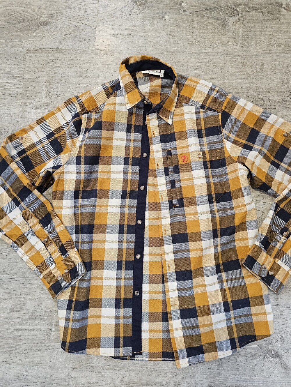F'jall Raven Nwot Men's Plaid Button-Down Shirt - Yellow/Navy